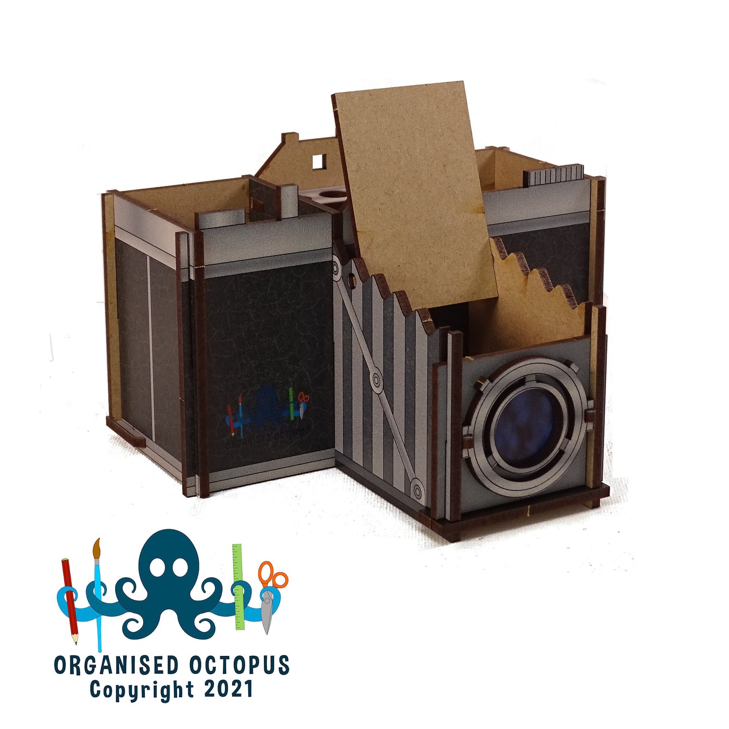 1960s Bellows Lens Camera, list up flap